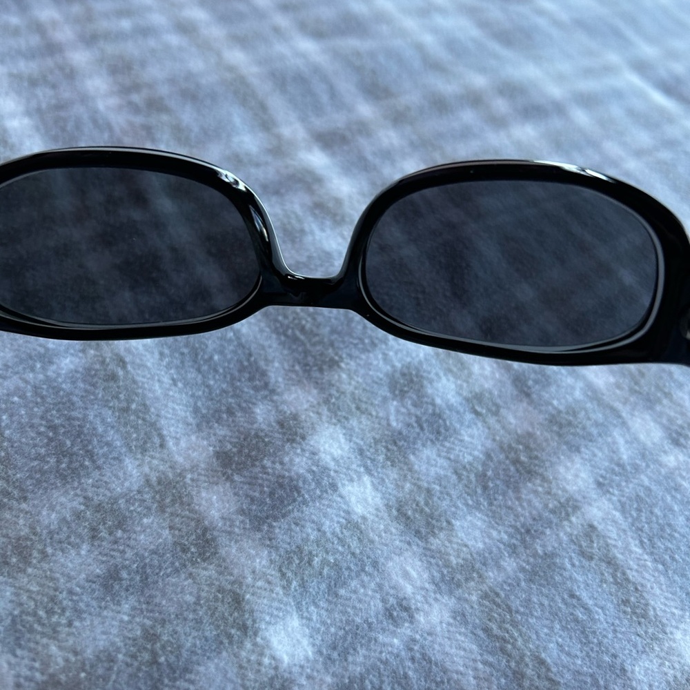 Esprit Elegant Black Sunglasses w/ prescription lenses - Picture 6 of 8